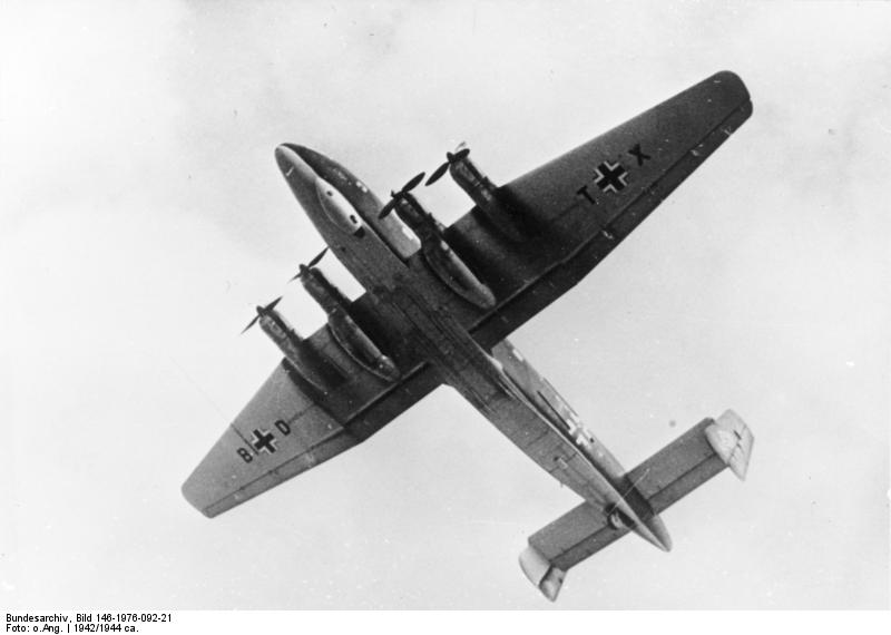 Soubor:Bundesarchiv Bild 146-1976-092-21, Flugzeug Junkers Ju 290 V 1.jpg
