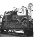 Bundesarchiv RH8II Bild-B1945-44, Peenemünde, Kraftfahrzeugtransport mit Eisenbahn.jpg