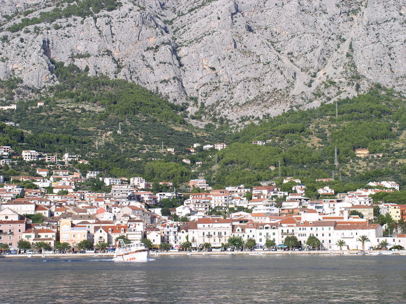 Soubor:Makarska-view.jpg