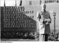 Bundesarchiv Bild 183-59863-0002, Berlin, Denkmal Spartakus.jpg