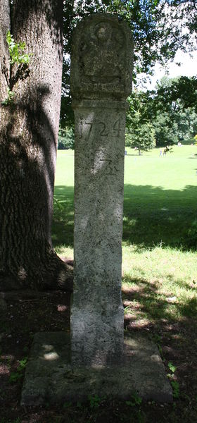 Soubor:Burgfriedsäule.jpg