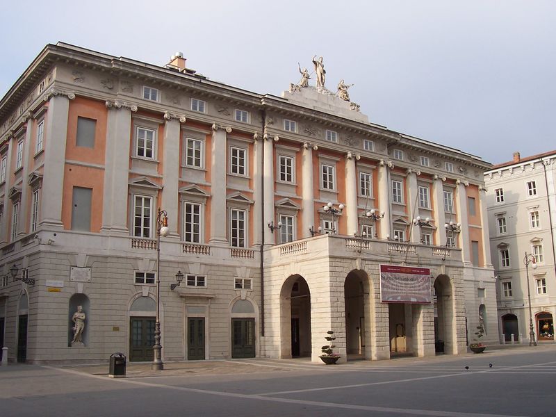 Soubor:Teatro Verdi.JPG