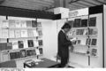 Bundesarchiv B 145 Bild-F061585-0014, Frankfurt-Main, Buchmesse.jpg