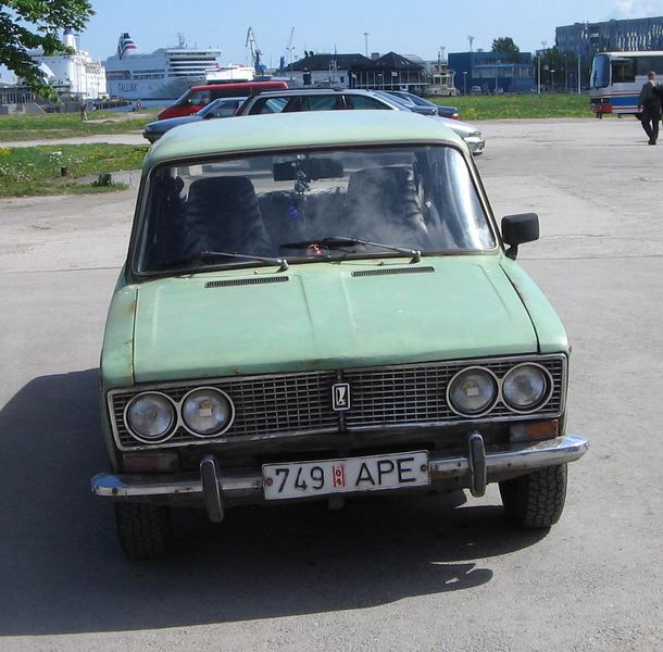 Soubor:Lada in Tallin 2005.jpg