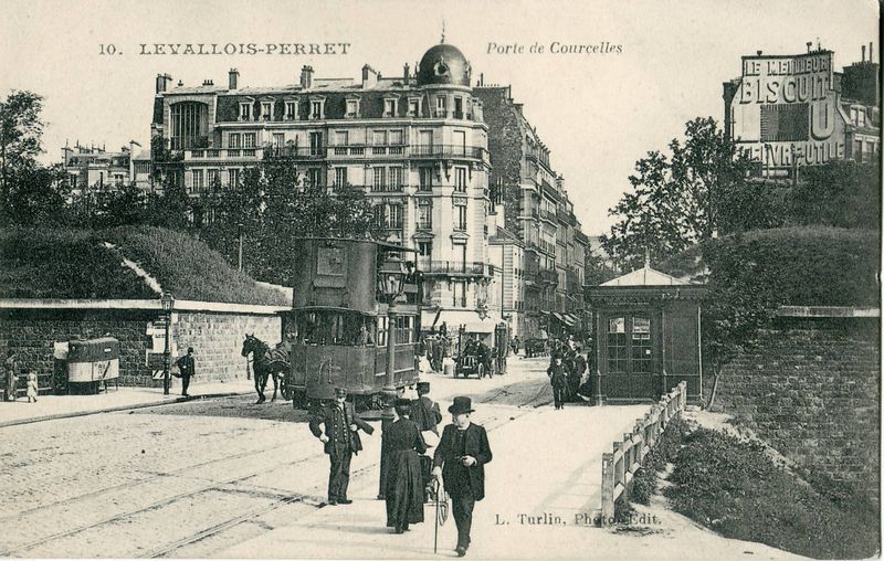 Soubor:Turlin 10 - LEVALLOIS-PERRET - Porte de Courcelles.jpg