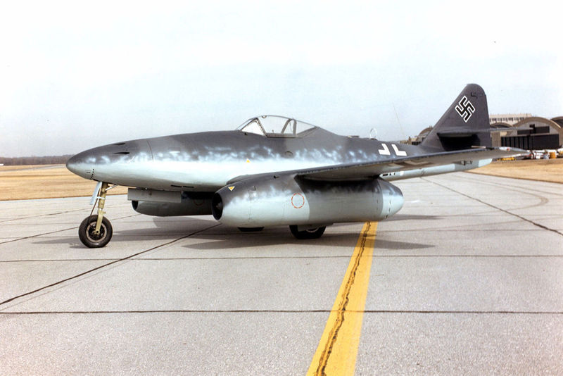 Soubor:Messerschmitt Me 262A at the National Museum of the USAF.jpg