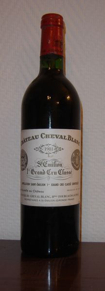 Soubor:ChâteauChevalBlanc.jpg