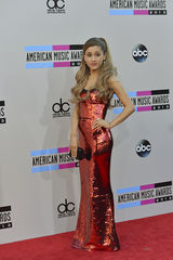 Ariana Grande na American Music Awards (2013)