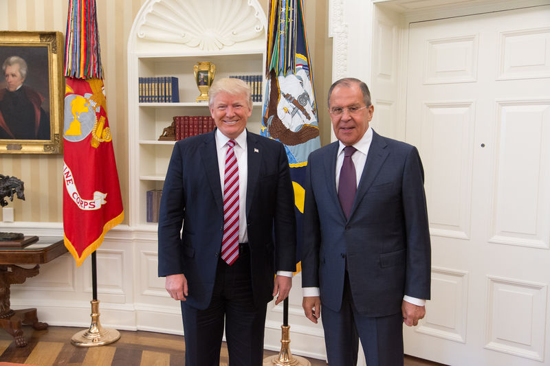 Soubor:President Trump Meets with Russian Foreign Minister Sergey Lavrov (33754471884).jpg