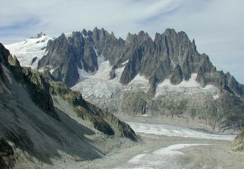 Soubor:Envers Aiguilles Chamonix.jpg