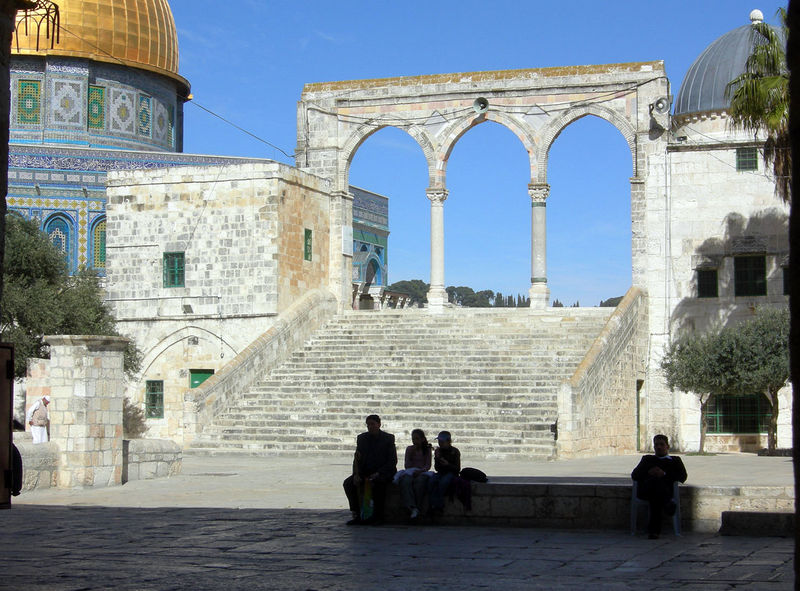 Soubor:SWqanatirTempleMount.JPG