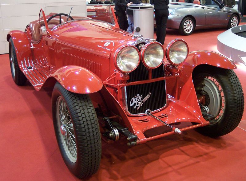 Soubor:Alfa Romeo 8C 2300 Spider Corsa 1932 red vr TCE.jpg