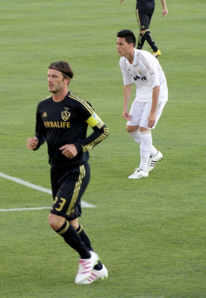 Soubor:David Beckham Real Madrid-LA Galaxy 2011.jpg