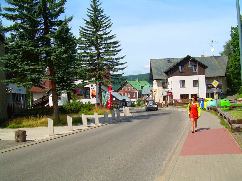 Soubor:Harrachov-summer.JPG