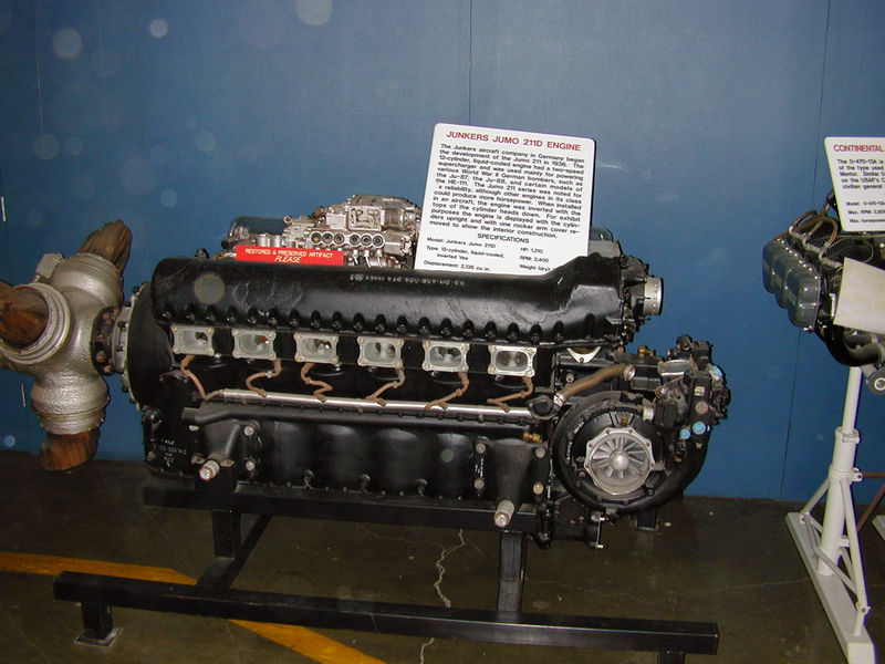 Soubor:Junkers Jumo 211D Engine.jpg