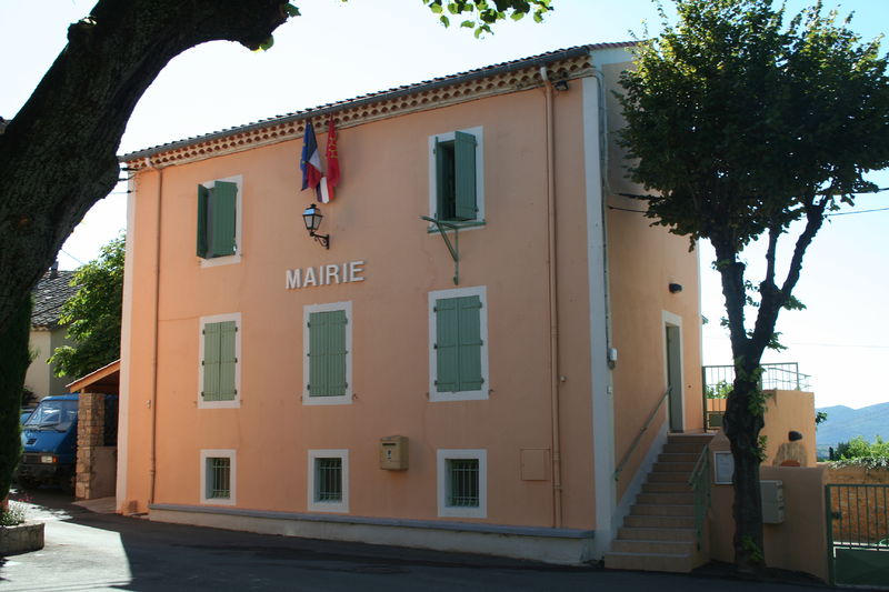 Soubor:Le Pradal mairie.JPG