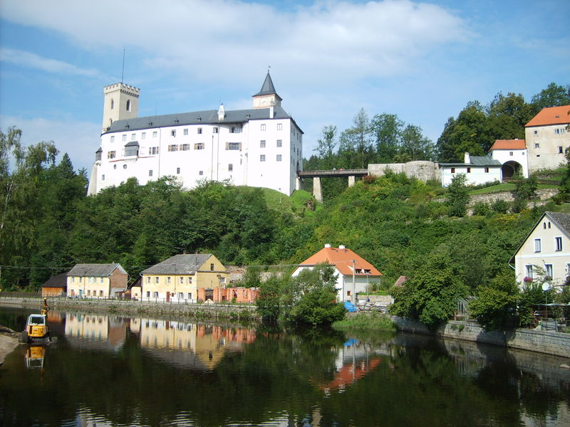 Soubor:Rozmberk vltava.JPG