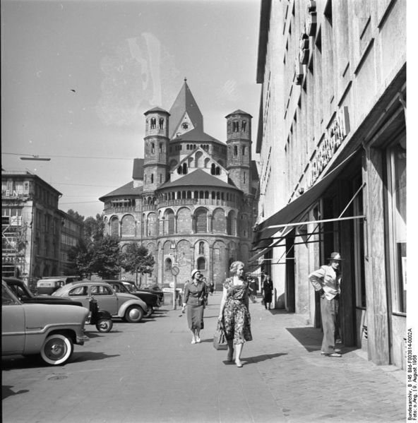 Soubor:Bundesarchiv B 145 Bild-F003814-0002A, Köln, Sankt Aposteln Kirche.jpg