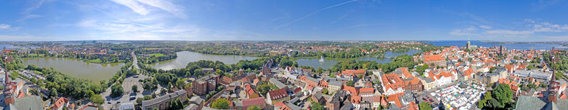 Soubor:Stralsund Panorama.jpg