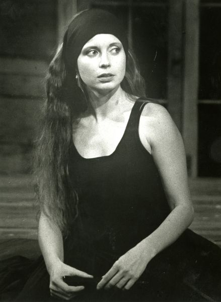 Soubor:Lenka Pichlikova as Masha.jpg