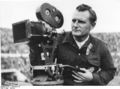 Bundesarchiv N 1603 Bild-372, Horst Grund mit Kamera.jpg