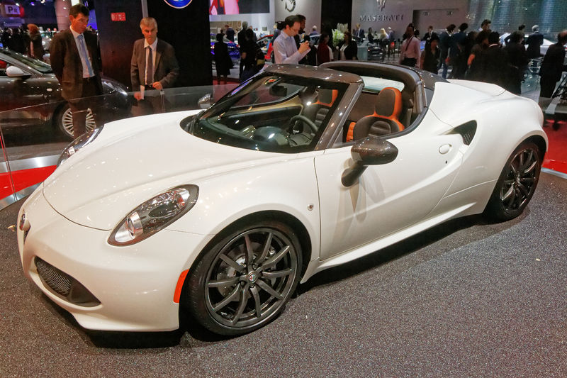 Soubor:Alfa Romeo 4C Spider - Mondial de l'Automobile de Paris 2014 - 001.jpg