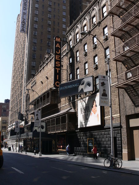 Soubor:Majestic Theatre NYC 2007.jpg