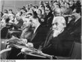 Bundesarchiv Bild 183-54074-0003, Heinrich-Mann-Preis an Grundig, Jobst, Schuder.jpg