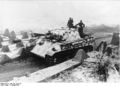 Bundesarchiv Bild 183-P0213-501, Westwall, Panzer V (Panther) durchquert Panzersperren.jpg