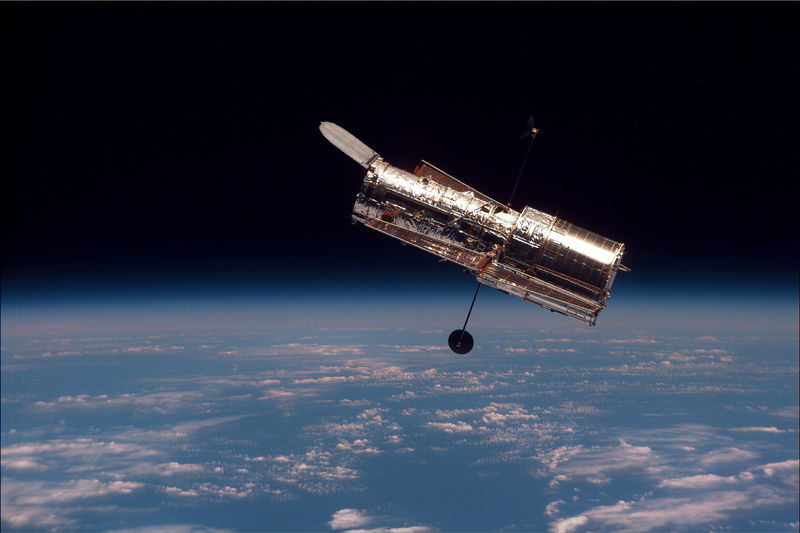 Soubor:Hubble 01.jpg