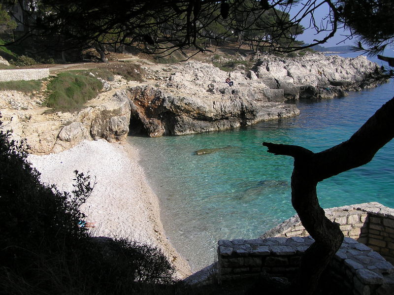 Soubor:Pula beach (1).JPG