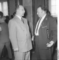 Bundesarchiv Bild 183-63679-0007, Bitterfelder Konferenz, Walter Ulbricht, Sepp Wenig.jpg