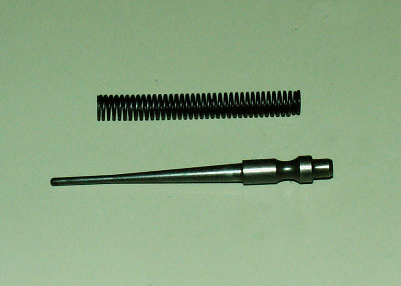 Soubor:Pistol firing pin.JPG