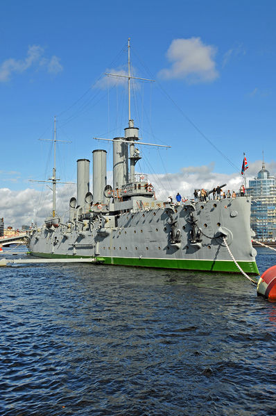 Soubor:Russia-2176-Cruiser Aurora-DJFlickr.jpg