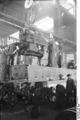 Bundesarchiv Bild 101I-635-3965-25, Panzerfabrik in Deutschland.jpg