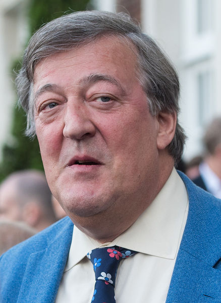 Soubor:Stephen Fry June 2016.jpg