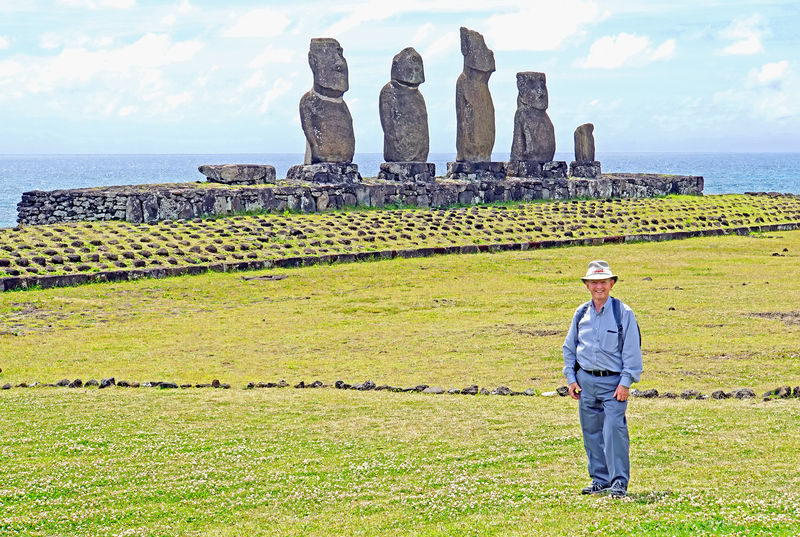 Soubor:Chile-02849-Ahu Vai Uri-DJFlickr.jpg