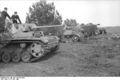 Bundesarchiv Bild 101I-313-1003-08A, Italien, deutsche Panzer an Feldrand.jpg