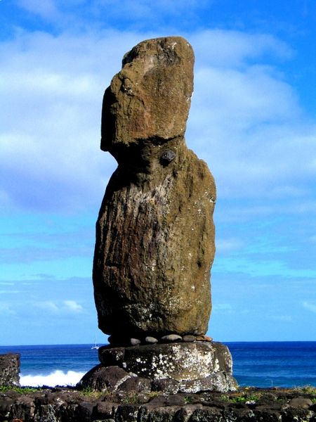 Soubor:Ahu Tahai Moai.jpg