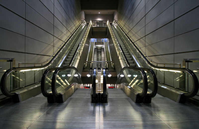 Soubor:Copenhagen Metro escalators.jpg