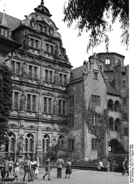 Soubor:Bundesarchiv B 145 Bild-F003838-0005, Heidelberg, Schloss.jpg