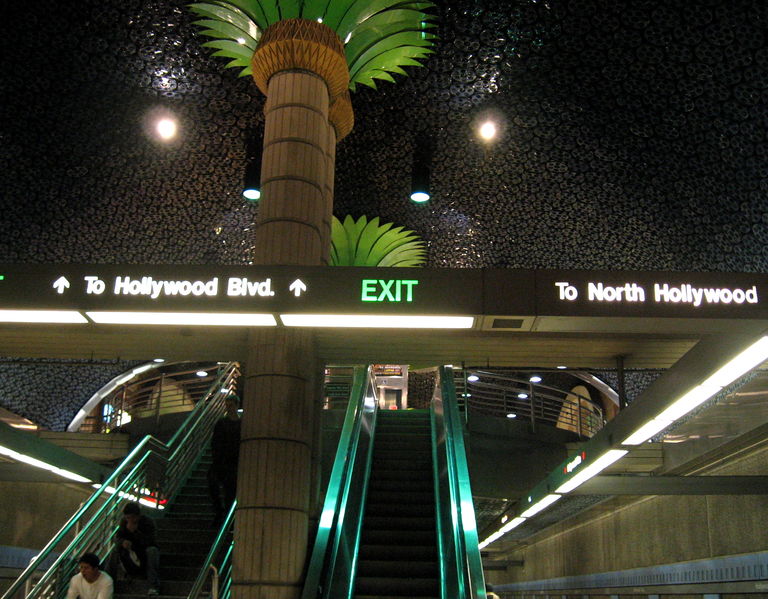 Soubor:Hollywood and Vine station.jpg