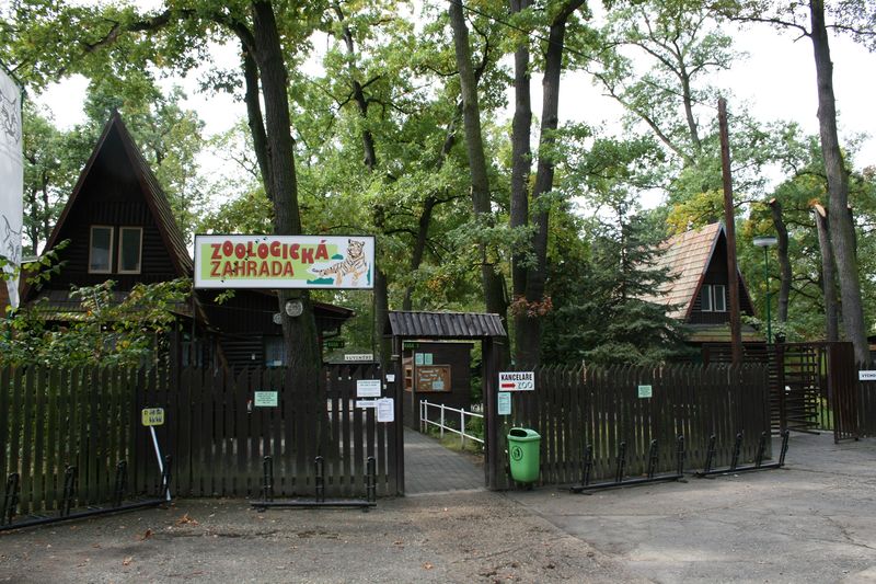 Soubor:Vstup Zoo Hodonin.jpg