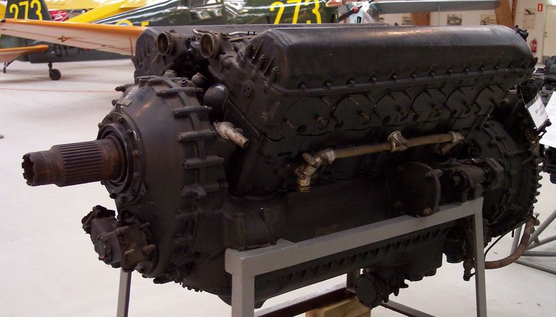 Soubor:Rolls-Royce Merlin XXIII 2.jpg