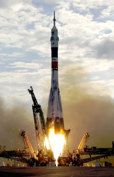 Soubor:Soyuz TMA-2 launch.jpg