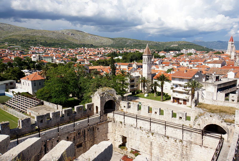 Soubor:Croatia-01133-Views from the Fortress-DJFlickr.jpg