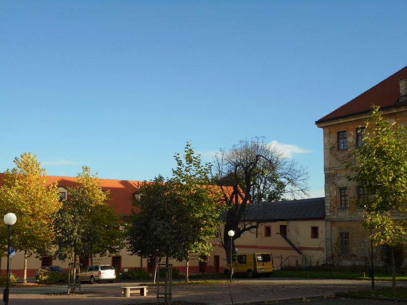 Soubor:Zamek-Kunratice-2014-21.jpg