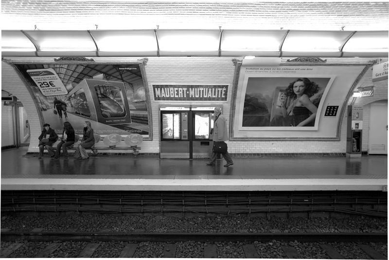 Soubor:Maubert-Mutualite Metro stop 2401.jpg