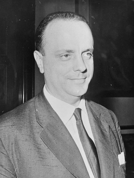 Soubor:Mr. Manuel Fraga Iribarne (Spaanse minister), Bestanddeelnr 914-8477 (cropped).jpg