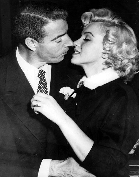 Soubor:Monroe DiMaggio Wedding.jpg